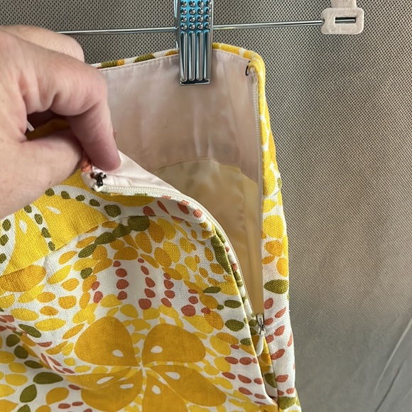 J. Crew Yellow/Green Modern Floral Print, Pockets - Size 2 - Picture 3 of 8